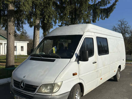 Белый Мерседес Sprinter, объемом двигателя 2.15 л и пробегом 376 тыс. км за 9400 $, фото 1 на Automoto.ua