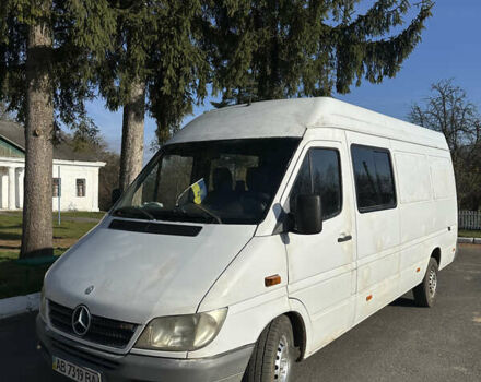 Белый Мерседес Sprinter, объемом двигателя 2.15 л и пробегом 376 тыс. км за 9400 $, фото 1 на Automoto.ua