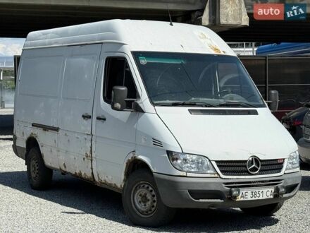 Білий Мерседес Sprinter, об'ємом двигуна 2.2 л та пробігом 350 тис. км за 5700 $, фото 1 на Automoto.ua