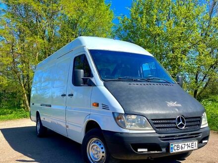 Белый Мерседес Sprinter, объемом двигателя 2.1 л и пробегом 310 тыс. км за 8800 $, фото 1 на Automoto.ua