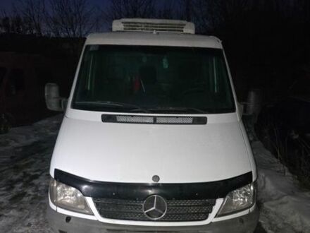 Білий Мерседес Sprinter, об'ємом двигуна 2.15 л та пробігом 500 тис. км за 9000 $, фото 1 на Automoto.ua