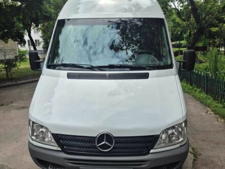 Белый Мерседес Sprinter, объемом двигателя 2.1 л и пробегом 600 тыс. км за 6000 $, фото 1 на Automoto.ua