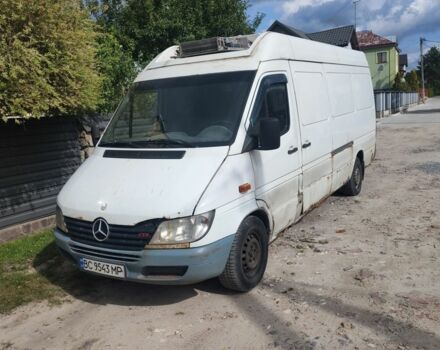 Белый Мерседес Sprinter, объемом двигателя 2.2 л и пробегом 750 тыс. км за 5000 $, фото 1 на Automoto.ua