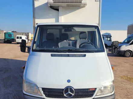 Белый Мерседес Sprinter, объемом двигателя 2.7 л и пробегом 390 тыс. км за 17500 $, фото 1 на Automoto.ua