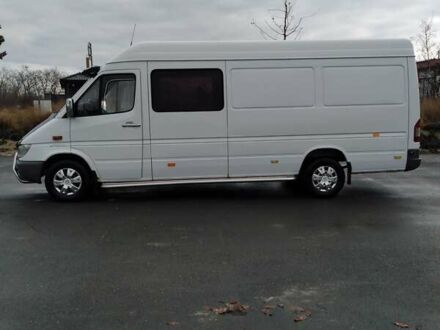 Мерседес Sprinter 2003 в Тячеве на Automoto.ua Белый Мерседес Sprinter, объемом двигателя 2.2 л и пробегом 500 тыс. км за 11000 $, фото 1 на Automoto.ua