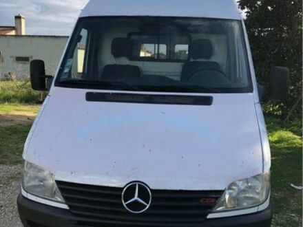 Мерседес Sprinter 2003 в Ужгороде на Automoto.ua Белый Мерседес Sprinter, объемом двигателя 2.7 л и пробегом 500 тыс. км за 5738 $, фото 1 на Automoto.ua