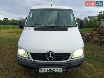 Белый Мерседес Sprinter, объемом двигателя 2.1 л и пробегом 590 тыс. км за 4600 $, фото 1 на Automoto.ua
