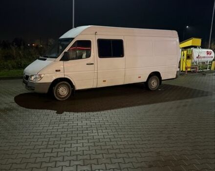 Белый Мерседес Sprinter, объемом двигателя 2.2 л и пробегом 400 тыс. км за 3600 $, фото 1 на Automoto.ua
