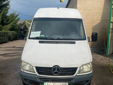 Білий Мерседес Sprinter, об'ємом двигуна 2.2 л та пробігом 893 тис. км за 6299 $, фото 1 на Automoto.ua