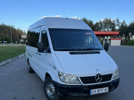 Белый Мерседес Sprinter, объемом двигателя 2.2 л и пробегом 530 тыс. км за 10300 $, фото 1 на Automoto.ua
