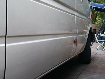 Белый Мерседес Sprinter, объемом двигателя 2.3 л и пробегом 550 тыс. км за 10200 $, фото 1 на Automoto.ua