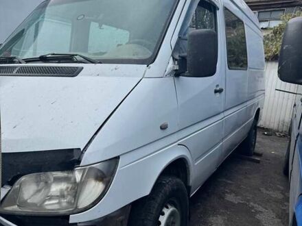 Мерседес Sprinter 2003 у Одесі на Automoto.ua Білий Мерседес Sprinter, об'ємом двигуна 2.15 л та пробігом 236 тис. км за 3600 $, фото 1 на Automoto.ua