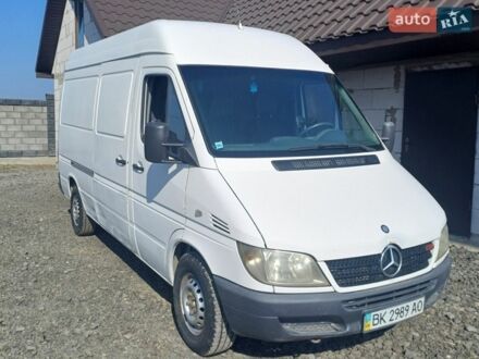 Белый Мерседес Sprinter, объемом двигателя 2.2 л и пробегом 731 тыс. км за 7400 $, фото 1 на Automoto.ua