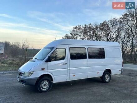 Белый Мерседес Sprinter, объемом двигателя 2.69 л и пробегом 570 тыс. км за 9700 $, фото 1 на Automoto.ua