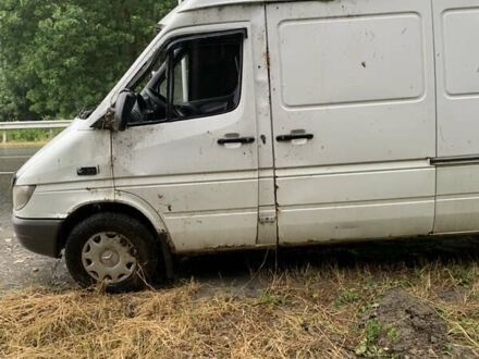 Мерседес Sprinter 2003 в Тернополе на Automoto.ua Белый Мерседес Sprinter, объемом двигателя 0 л и пробегом 650 тыс. км за 5000 $, фото 1 на Automoto.ua