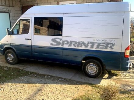 Мерседес Sprinter 2003 в Закарпатье на Automoto.ua Белый Мерседес Sprinter, объемом двигателя 2.1 л и пробегом 750 тыс. км за 6000 $, фото 1 на Automoto.ua
