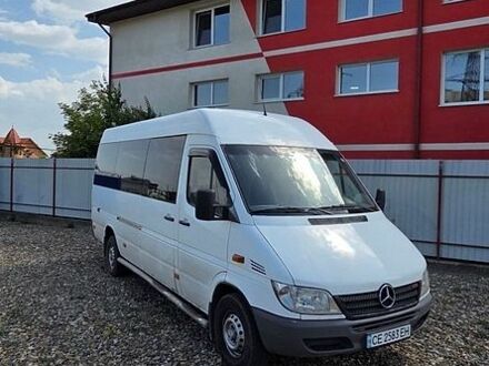 Белый Мерседес Sprinter, объемом двигателя 2.69 л и пробегом 20 тыс. км за 10999 $, фото 1 на Automoto.ua