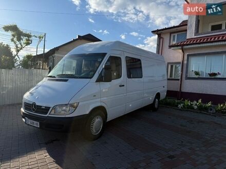 Белый Мерседес Sprinter, объемом двигателя 2.69 л и пробегом 408 тыс. км за 8888 $, фото 1 на Automoto.ua