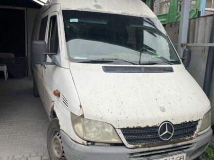 Білий Мерседес Sprinter, об'ємом двигуна 2.2 л та пробігом 700 тис. км за 6000 $, фото 1 на Automoto.ua
