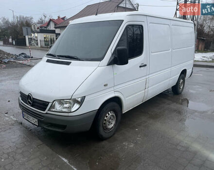 Белый Мерседес Sprinter, объемом двигателя 2.15 л и пробегом 400 тыс. км за 7500 $, фото 1 на Automoto.ua