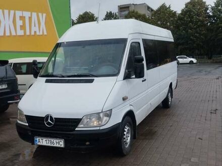 Мерседес Sprinter 2003 у Тысменице на Automoto.ua Білий Мерседес Sprinter, об'ємом двигуна 2.7 л та пробігом 600 тис. км за 7600 $, фото 1 на Automoto.ua