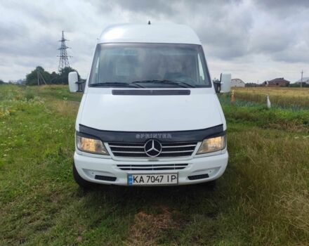 Белый Мерседес Sprinter, объемом двигателя 2.7 л и пробегом 400 тыс. км за 7499 $, фото 1 на Automoto.ua