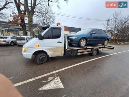 Белый Мерседес Sprinter, объемом двигателя 2.15 л и пробегом 823 тыс. км за 15500 $, фото 1 на Automoto.ua