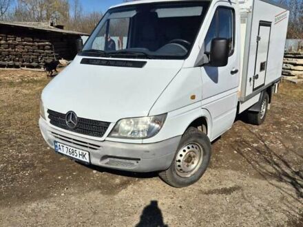 Мерседес Sprinter 2003 в Калуше на Automoto.ua Белый Мерседес Sprinter, объемом двигателя 2.2 л и пробегом 172 тыс. км за 11800 $, фото 1 на Automoto.ua