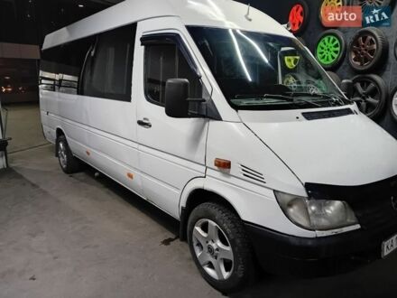 Белый Мерседес Sprinter, объемом двигателя 2.15 л и пробегом 100 тыс. км за 12000 $, фото 1 на Automoto.ua