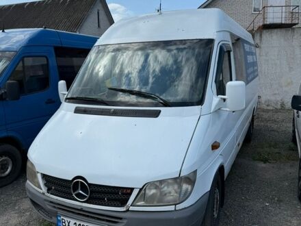 Білий Мерседес Sprinter, об'ємом двигуна 2.2 л та пробігом 466 тис. км за 6300 $, фото 1 на Automoto.ua