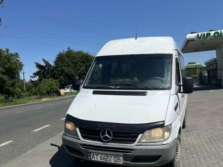 Белый Мерседес Sprinter, объемом двигателя 2.1 л и пробегом 100 тыс. км за 6178 $, фото 1 на Automoto.ua