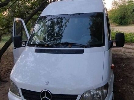 Белый Мерседес Sprinter, объемом двигателя 2.2 л и пробегом 30 тыс. км за 13000 $, фото 1 на Automoto.ua