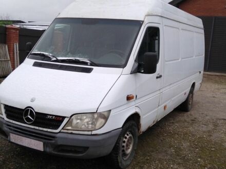 Белый Мерседес Sprinter, объемом двигателя 0 л и пробегом 600 тыс. км за 3200 $, фото 1 на Automoto.ua