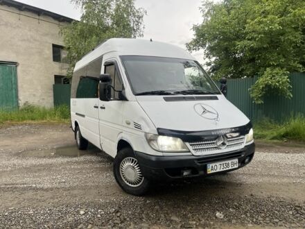 Белый Мерседес Sprinter, объемом двигателя 2.2 л и пробегом 650 тыс. км за 5300 $, фото 1 на Automoto.ua