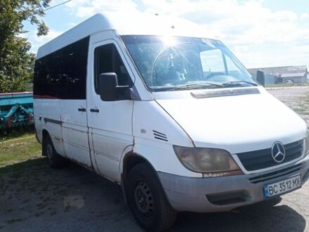 Белый Мерседес Sprinter, объемом двигателя 0 л и пробегом 300 тыс. км за 3599 $, фото 1 на Automoto.ua