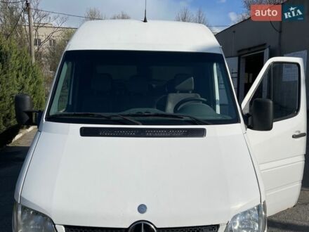 Білий Мерседес Sprinter, об'ємом двигуна 2.1 л та пробігом 250 тис. км за 11000 $, фото 1 на Automoto.ua