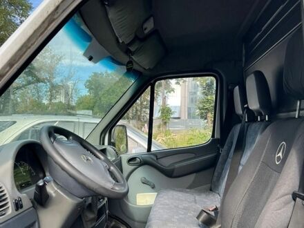 Белый Мерседес Sprinter, объемом двигателя 2.1 л и пробегом 428 тыс. км за 6900 $, фото 1 на Automoto.ua
