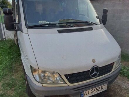 Белый Мерседес Sprinter, объемом двигателя 2.69 л и пробегом 370 тыс. км за 9999 $, фото 1 на Automoto.ua