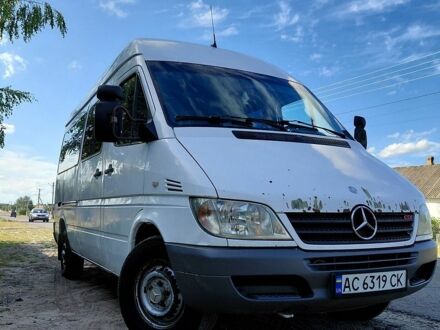 Білий Мерседес Sprinter, об'ємом двигуна 2.2 л та пробігом 450 тис. км за 8000 $, фото 1 на Automoto.ua