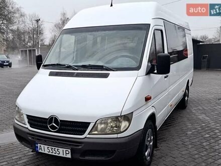 Белый Мерседес Sprinter, объемом двигателя 2.7 л и пробегом 668 тыс. км за 12500 $, фото 1 на Automoto.ua