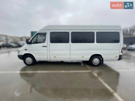 Белый Мерседес Sprinter, объемом двигателя 2.15 л и пробегом 700 тыс. км за 9000 $, фото 1 на Automoto.ua