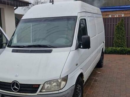 Белый Мерседес Sprinter, объемом двигателя 2.15 л и пробегом 511 тыс. км за 6000 $, фото 1 на Automoto.ua
