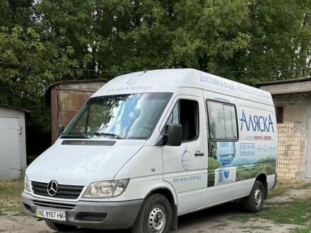 Мерседес Sprinter 2004 в Днепре (Днепропетровске) на Automoto.ua Белый Мерседес Sprinter, объемом двигателя 2.7 л и пробегом 614 тыс. км за 7800 $, фото 1 на Automoto.ua