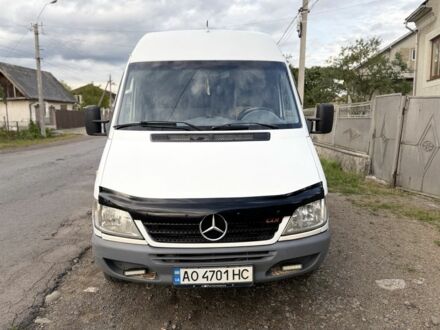 Белый Мерседес Sprinter, объемом двигателя 2.2 л и пробегом 450 тыс. км за 6211 $, фото 1 на Automoto.ua