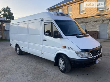 Белый Мерседес Sprinter, объемом двигателя 0 л и пробегом 449 тыс. км за 6700 $, фото 1 на Automoto.ua