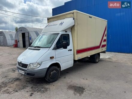 Белый Мерседес Sprinter, объемом двигателя 2.7 л и пробегом 637 тыс. км за 9999 $, фото 1 на Automoto.ua