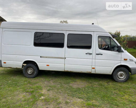 Белый Мерседес Sprinter, объемом двигателя 2.7 л и пробегом 798 тыс. км за 8000 $, фото 9 на Automoto.ua