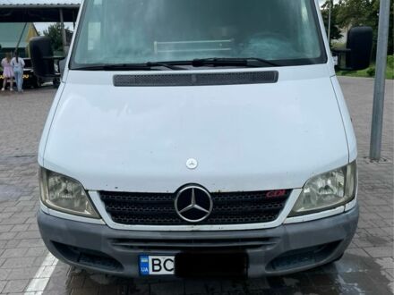 Мерседес Sprinter 2004 в Мостисках на Automoto.ua Белый Мерседес Sprinter, объемом двигателя 2.2 л и пробегом 480 тыс. км за 5500 $, фото 1 на Automoto.ua