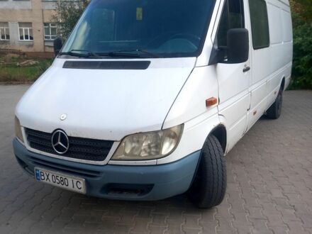 Білий Мерседес Sprinter, об'ємом двигуна 2.1 л та пробігом 827 тис. км за 5827 $, фото 1 на Automoto.ua