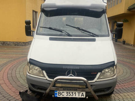 Белый Мерседес Sprinter, объемом двигателя 2.2 л и пробегом 750 тыс. км за 7500 $, фото 1 на Automoto.ua